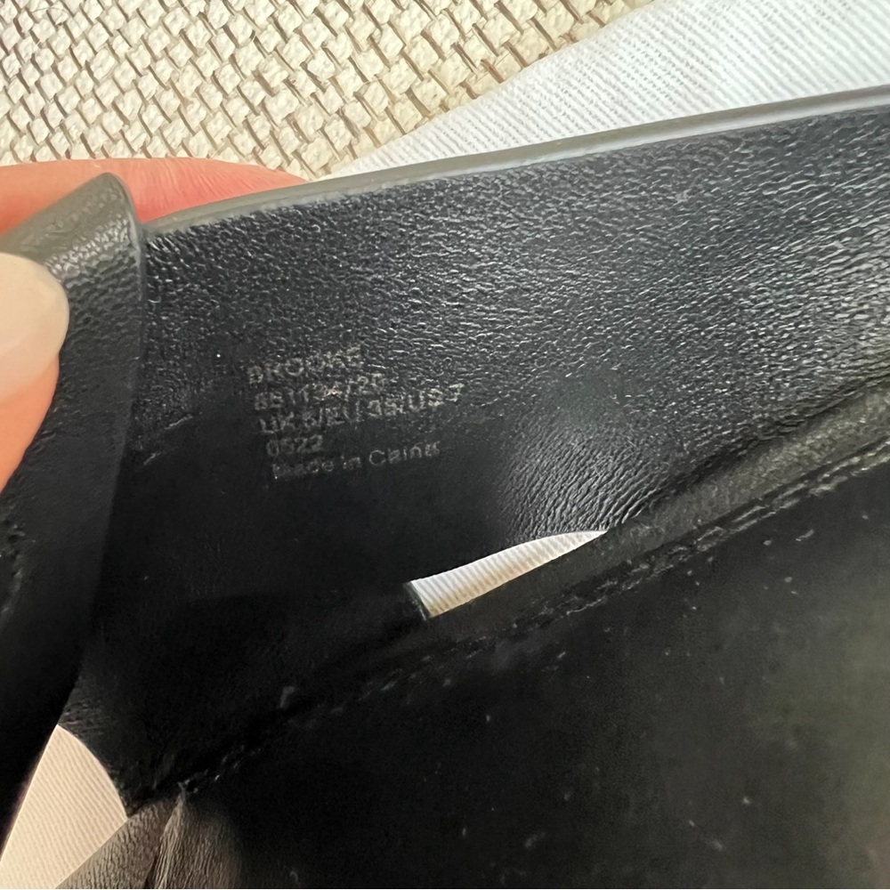 Reiss Brooke Slide Sandals in Black NWOT - Picture 4 of 5
